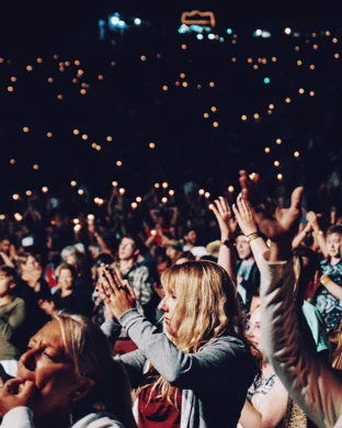 Kelsy Karter and The Heroines Berkeley