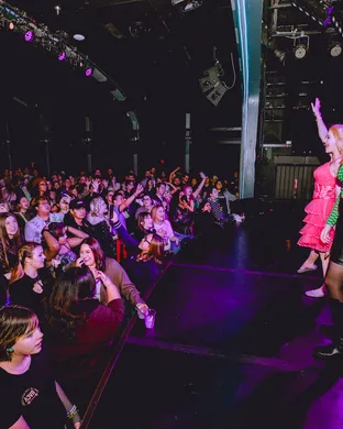 Broadway Rave