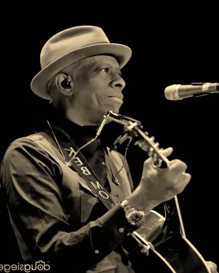 Keb Mo