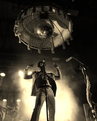 Young The Giant, Cold War Kids & KennyHoopla